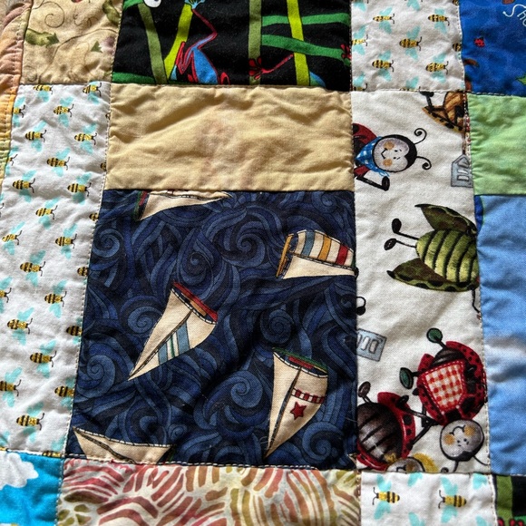 Quilt floor gazing for infants. 38”. By. 32” multi colors and novelty prints - Picture 6 of 9